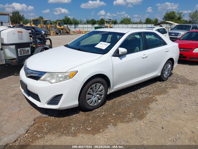 Toyota CAMRY LE 2014 4T1BF1FK4EU325865 Image 2