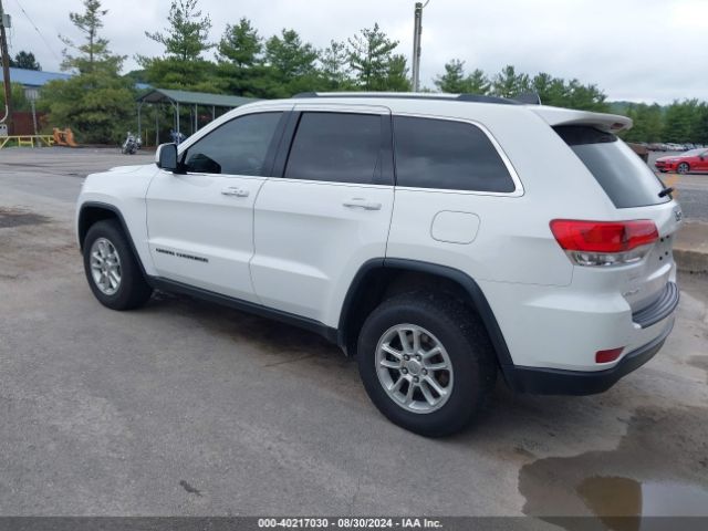 1C4RJFAG2KC563782 Jeep Grand Cherokee Laredo E 4x4