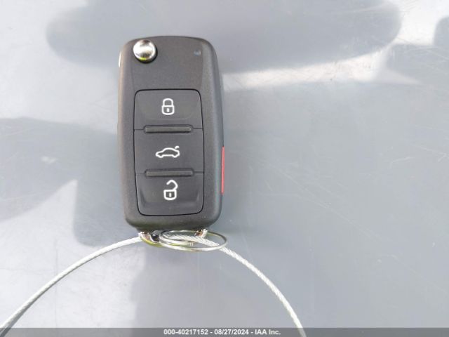 WVGAV7AX7GW061486 Volkswagen TIGUAN S