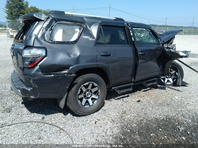 Toyota 4runner Trd Off Road 2018 JTEBU5JR2J5491047 Image 4