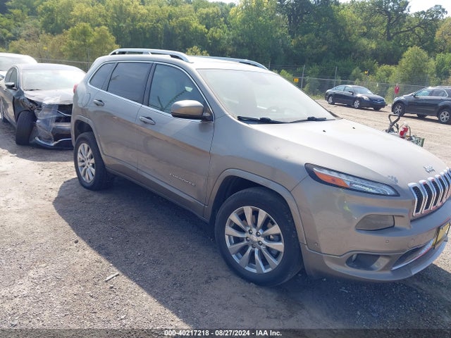 1C4PJMJS7HW665683 Jeep Cherokee Overland 4x4