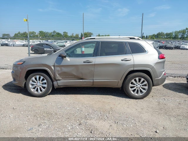 1C4PJMJS7HW665683 Jeep Cherokee Overland 4x4