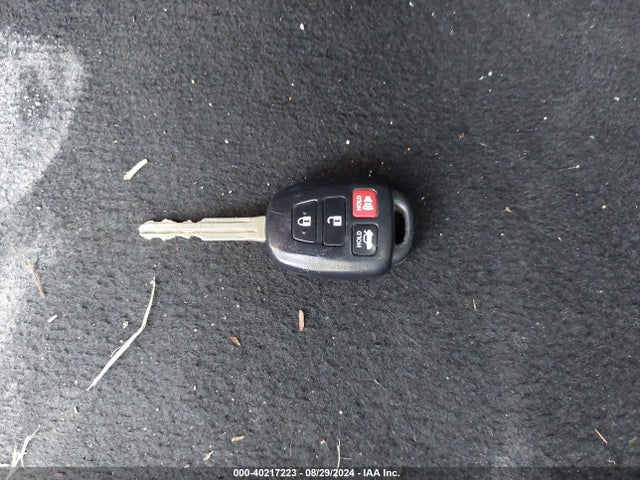 Toyota COROLLA LE 2016 5YFBURHE6GP510175 Image 11