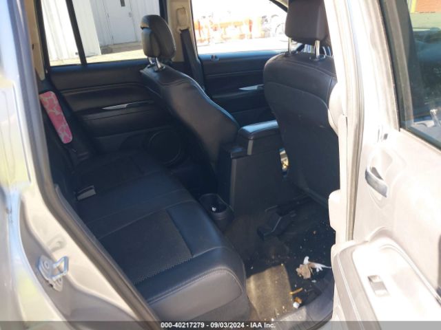 1C4NJDEB8GD762550 Jeep Compass Latitude