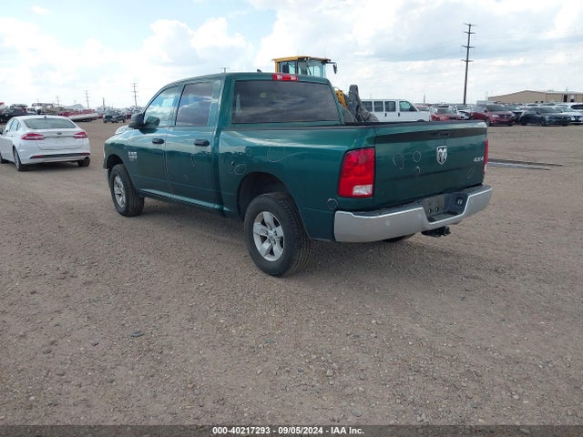 3C6RR7KG8LG204648 RAM 1500 Classic Tradesman  4x4 5'7 Box