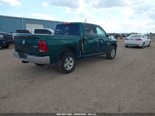 3C6RR7KG8LG204648 RAM 1500 Classic Tradesman  4x4 5'7 Box