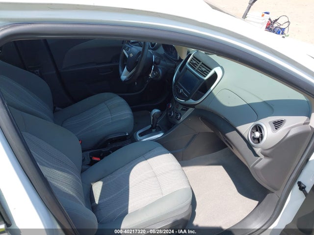 Chevrolet Sonic Lt Auto 2017 1G1JD5SH5H4109348 Image 5