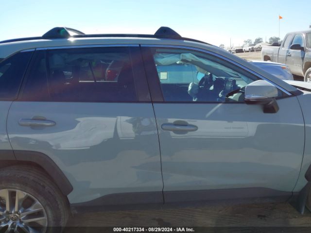 2T3C1RFV8NW217249 Toyota Rav4 Xle Premium