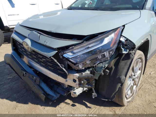 2T3C1RFV8NW217249 Toyota Rav4 Xle Premium