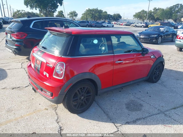 2011 MINI COOPER S WMWSV3C5XBTY12648 Photo 3