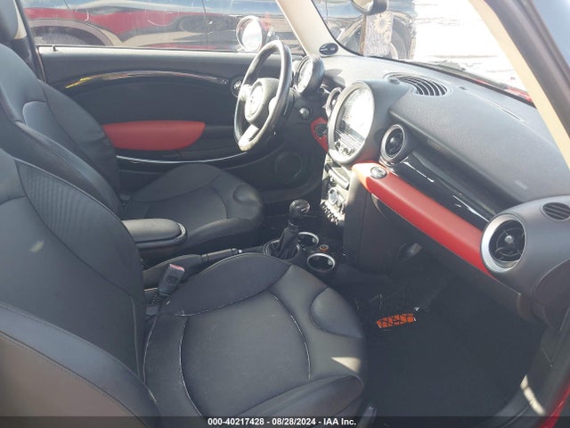 2011 MINI COOPER S WMWSV3C5XBTY12648 Photo 4