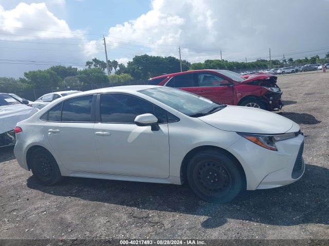 Toyota COROLLA LE 2021 JTDEPMAE8MJ134550 Image 13