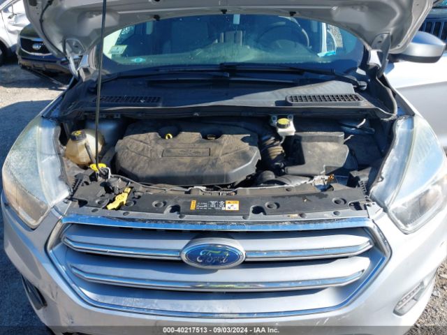1FMCU9G93HUC89000 Ford ESCAPE SE