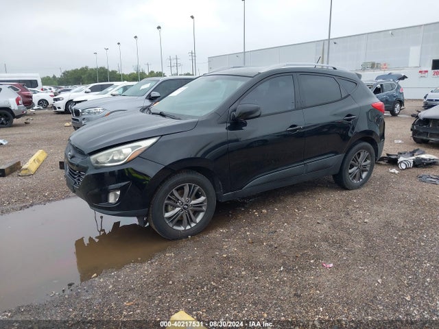 Hyundai TUCSON SE 2015 KM8JU3AG2FU965042 Image 2