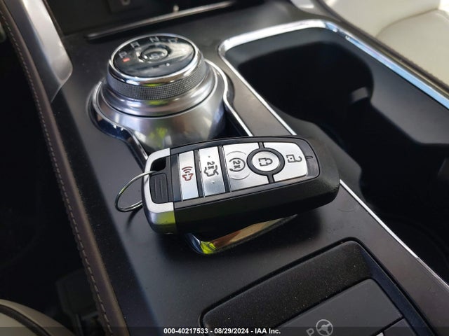 Ford Fusion Platinum 2018 3FA6P0K92JR145839 Image 11