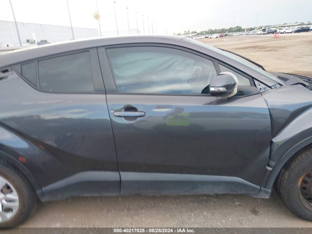 Toyota C-HR LE 2021 NMTKHMBX4MR135941 Image 14