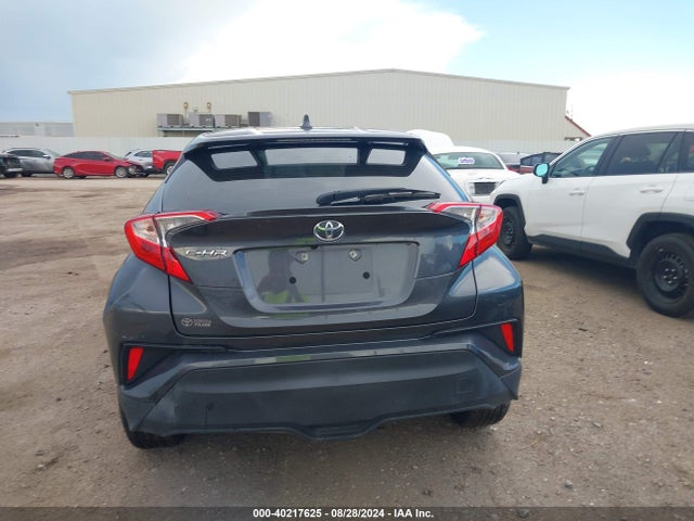 Toyota C-HR LE 2021 NMTKHMBX4MR135941 Image 17
