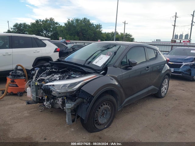 Toyota C-HR LE 2021 NMTKHMBX4MR135941 Image 2