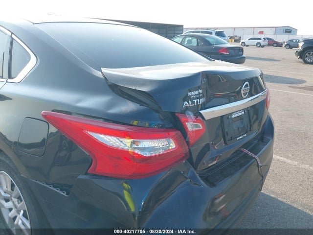 Nissan Altima 2.5 S 2017 1N4AL3AP4HN338045 Image 12