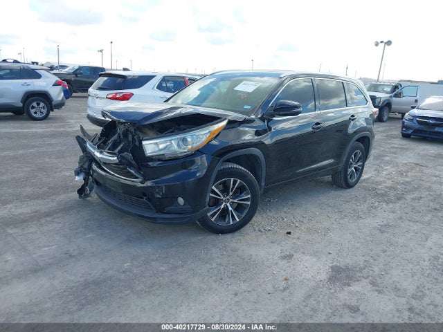 Toyota Highlander Xle V6 2016 5TDKKRFH3GS134643 Image 2