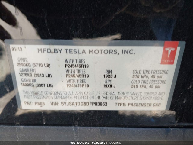40217866 :رقم المزاد ، 5YJSA1DG8DFP03663 vin ، 2013 Tesla Model S مزاد بيع