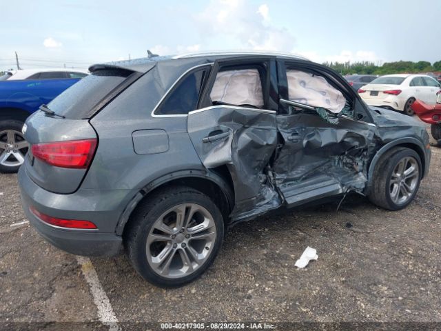 WA1HCCFS7HR004262 Audi Q3 2.0t Premium