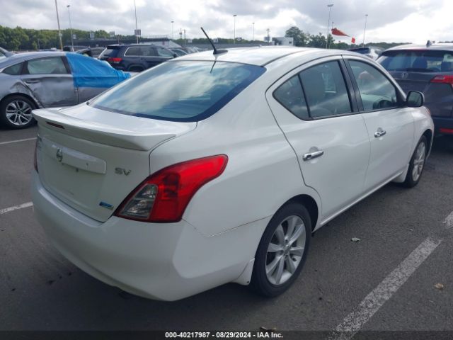 3N1CN7AP0EL811233 Nissan Versa 1.6 Sl