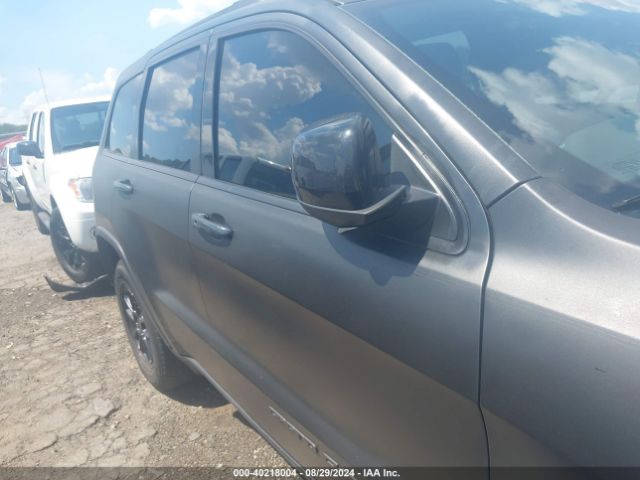 1C4RJEAG6JC145203 Jeep Grand Cherokee Laredo E 4x2