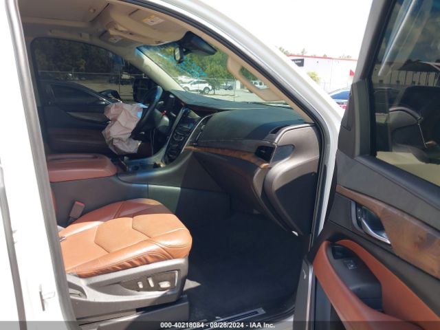 1GYS3BKJ3GR205894 Cadillac Escalade Luxury Collection