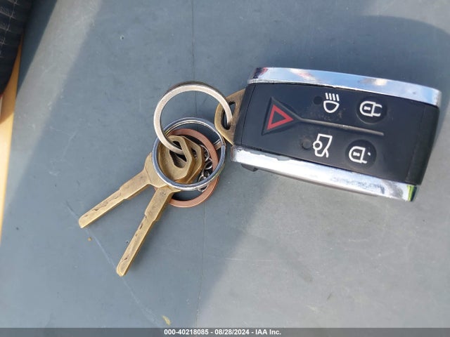 2009 JAGUAR XF SAJWA05B09HR06750 Photo 10