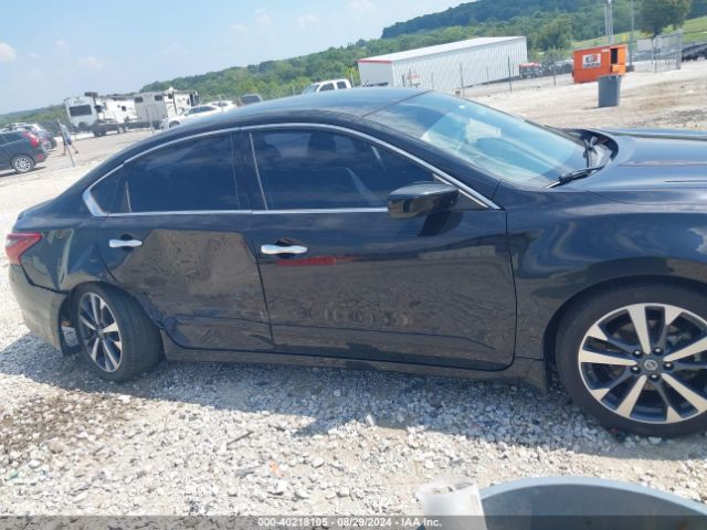 1N4AL3AP8HN345368 Nissan Altima 2.5 Sr