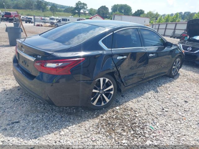 1N4AL3AP8HN345368 Nissan Altima 2.5 Sr