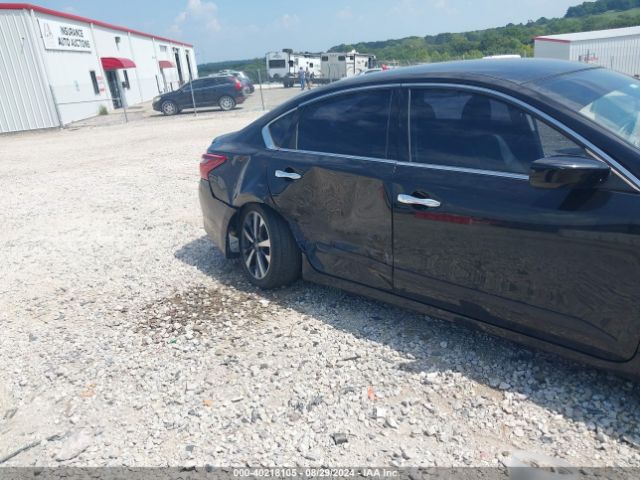 1N4AL3AP8HN345368 Nissan Altima 2.5 Sr