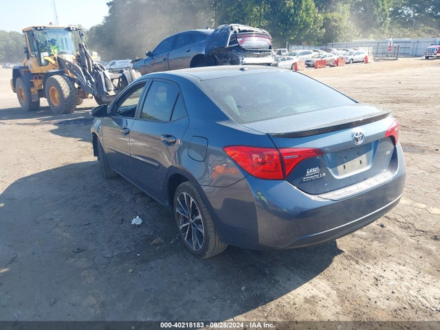 Toyota COROLLA SE 2017 5YFBURHE9HP631591 Image 3