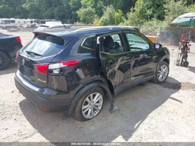 JN1BJ1CR6JW286329 Nissan Rogue Sport Sv