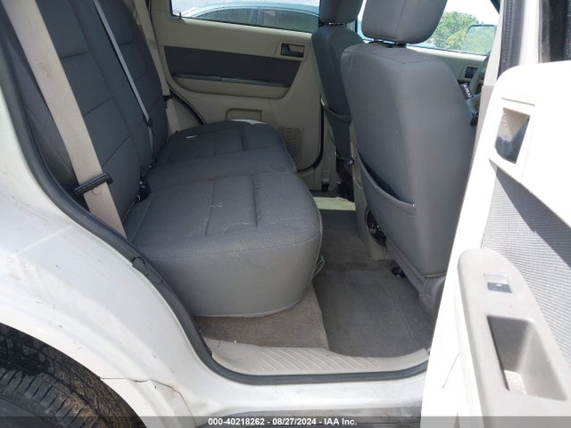 40218262 :رقم المزاد ، 1FMCU49309KC33430 vin ، 2009 Ford Escape Hybrid Limited مزاد بيع