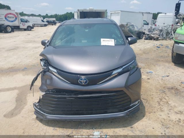 5TDYRKEC4RS204737 Toyota SIENNA XLE