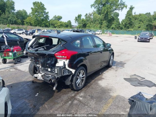 1FADP3K27JL275772 Ford FOCUS SE
