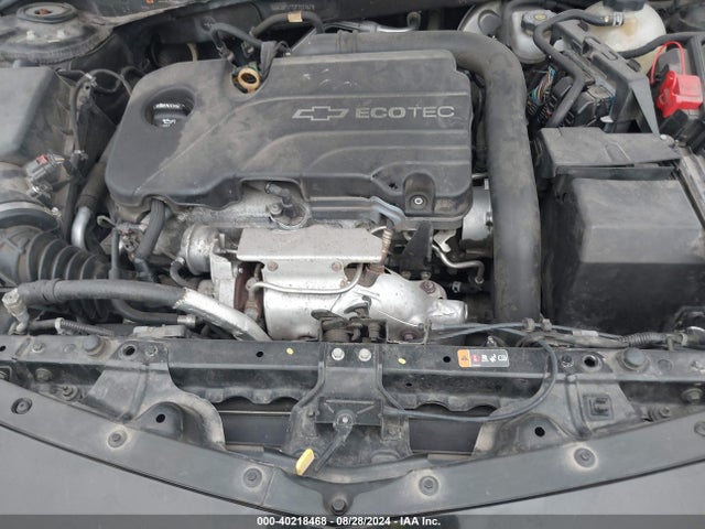 1G1ZD5ST7JF121437 Chevrolet MALIBU LT