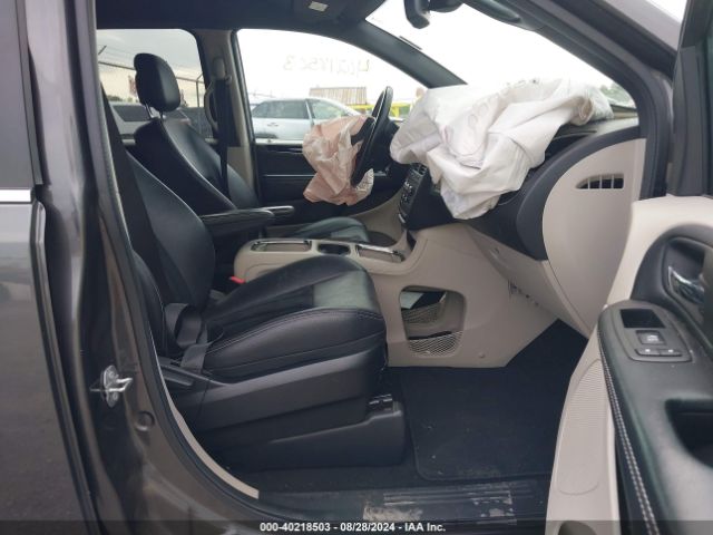 2C4RDGCG7JR301210 Dodge Grand Caravan Sxt