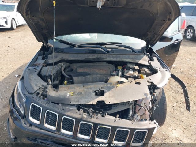 3C4NJCBB3JT286207 Jeep Compass Latitude Fwd