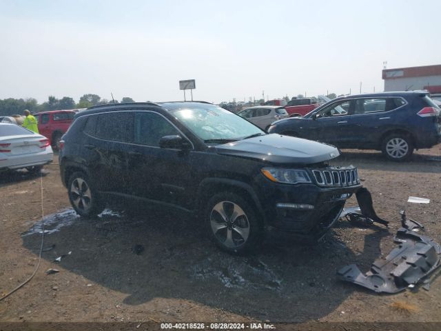 3C4NJCBB3JT286207 Jeep Compass Latitude Fwd