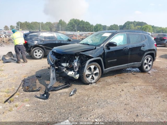 3C4NJCBB3JT286207 Jeep Compass Latitude Fwd