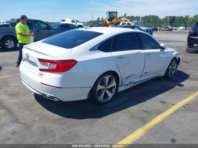 1HGCV1F93JA189119 Honda Accord Touring