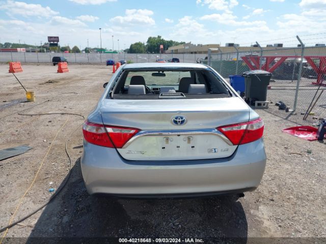 4T1BD1FK0HU212795 Toyota Camry Hybrid Le