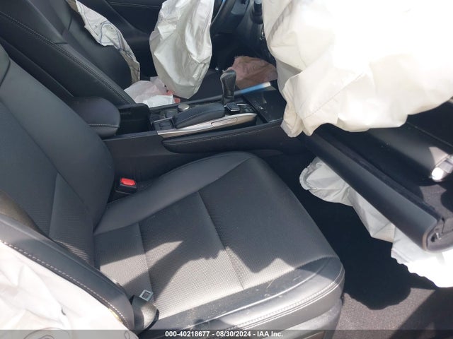JTHBA1BL3GA000774 Lexus GS 200T