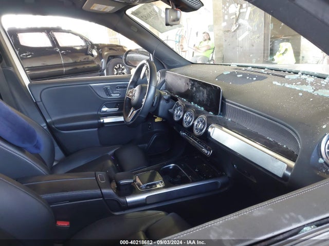 W1N4M4HB5LW022671 Mercedes-Benz Glb 250 4matic