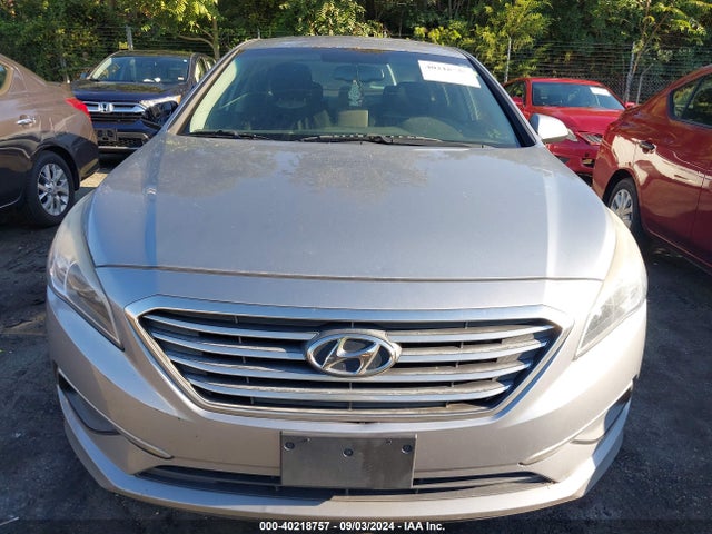Hyundai SONATA SE 2016 5NPE24AF9GH343851 Image 12