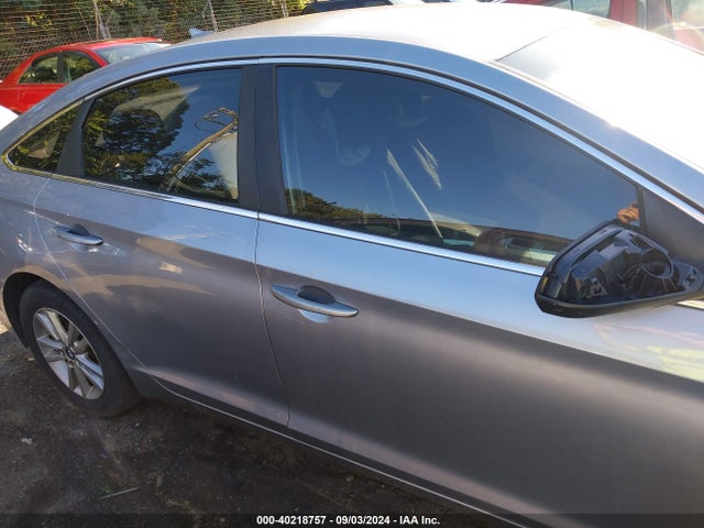 Hyundai SONATA SE 2016 5NPE24AF9GH343851 Image 13