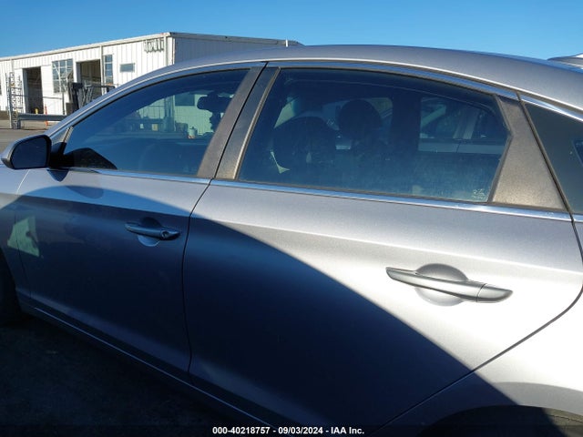 Hyundai SONATA SE 2016 5NPE24AF9GH343851 Image 14